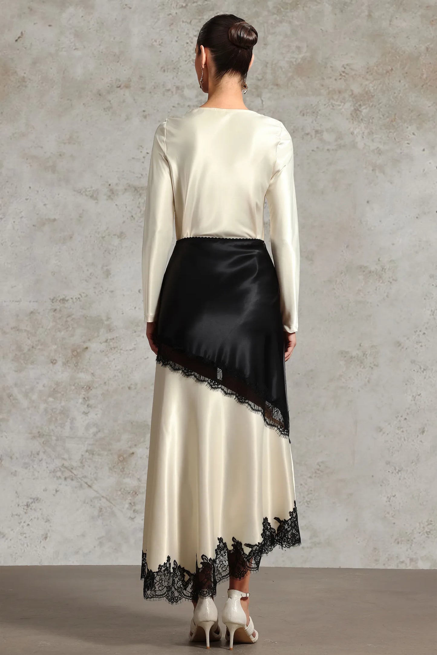 Cream/black Satin skirts